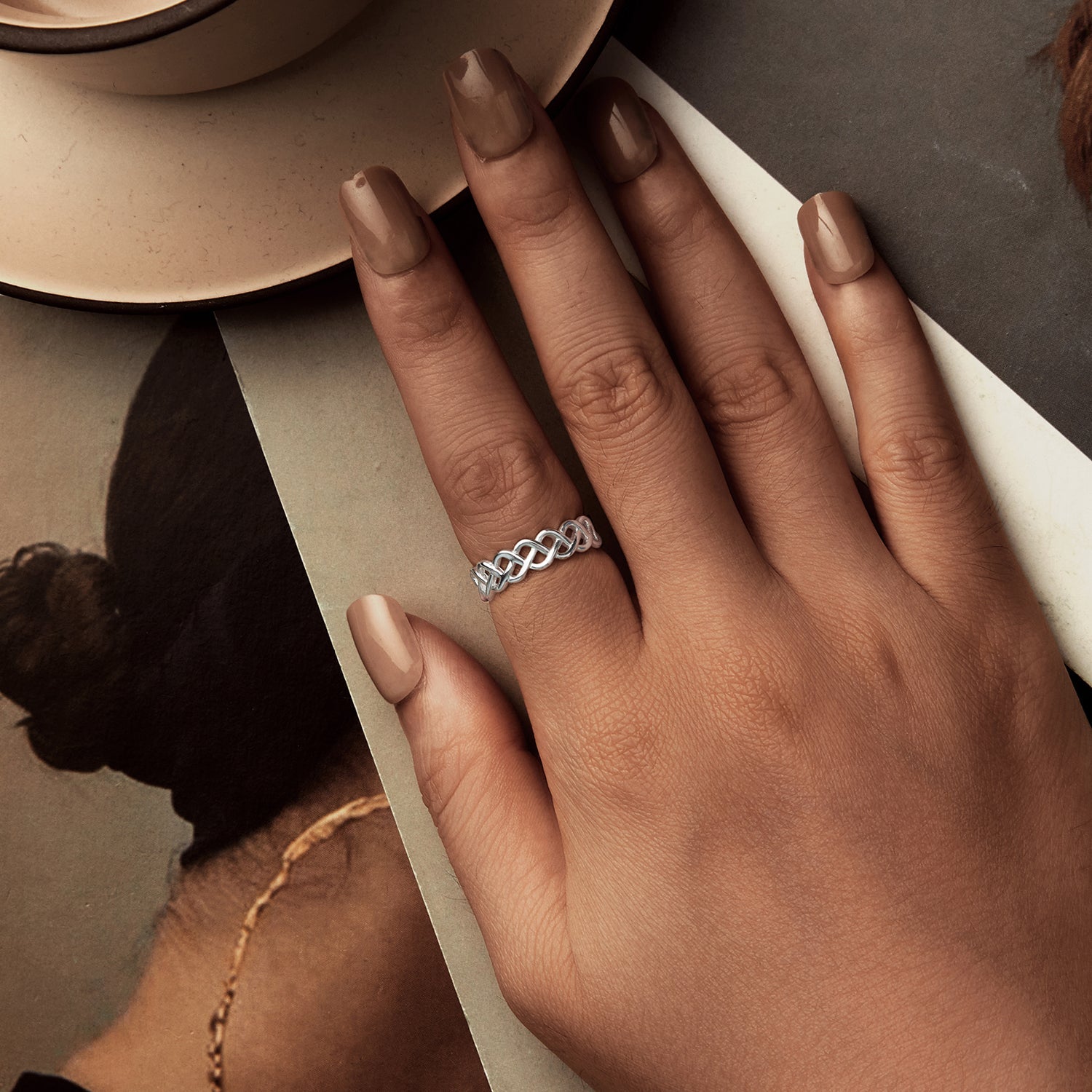 925 Sterling Silver and White Gold 0.5cm Ring Size 6.0 by Bids.com