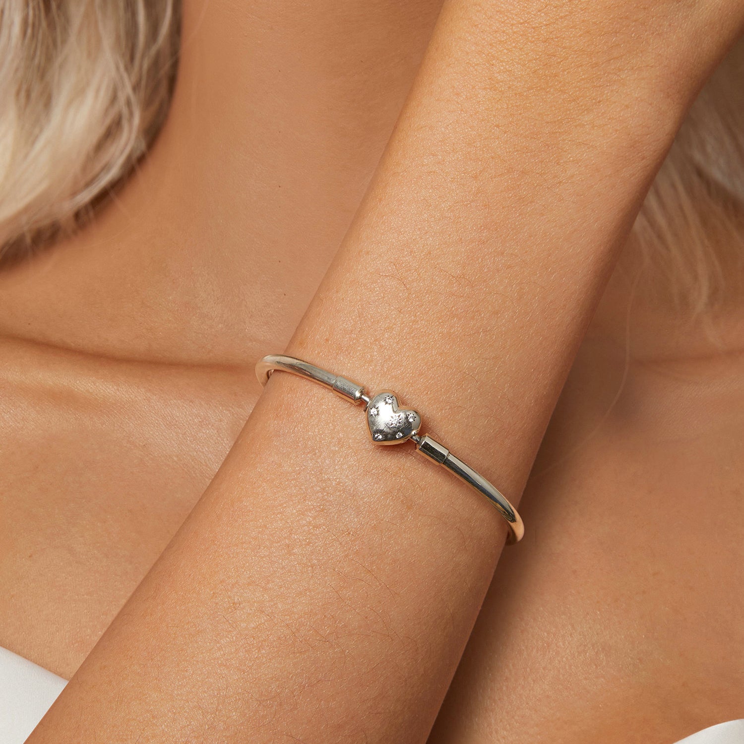 925 Sterling Silver White Gold Plated 17.0cm CZ Bracelet for Women  DestGlow