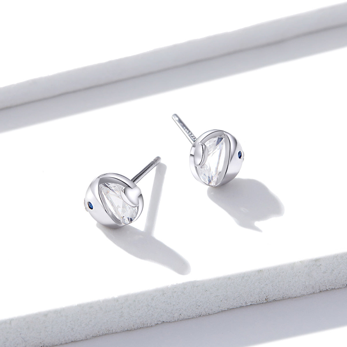 925 Sterling Silver Earrings with Pavé Setting CZ, Size 0.6*0.7cm, for Women  DestGlow
