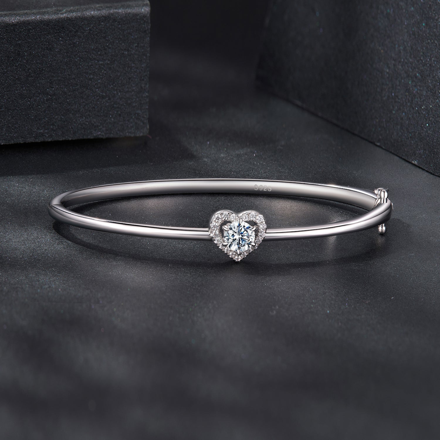 925 Sterling Silver Moissanite &amp; CZ Bracelet Size 17 for Women  DestGlow