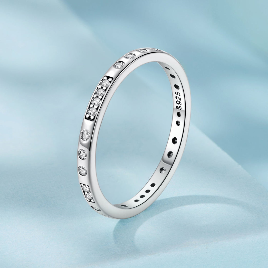 925 Sterling Silver Oxidized 0.18cm Wide Pavé Setting CZ Ring for Women - Size 6.0  DestGlow