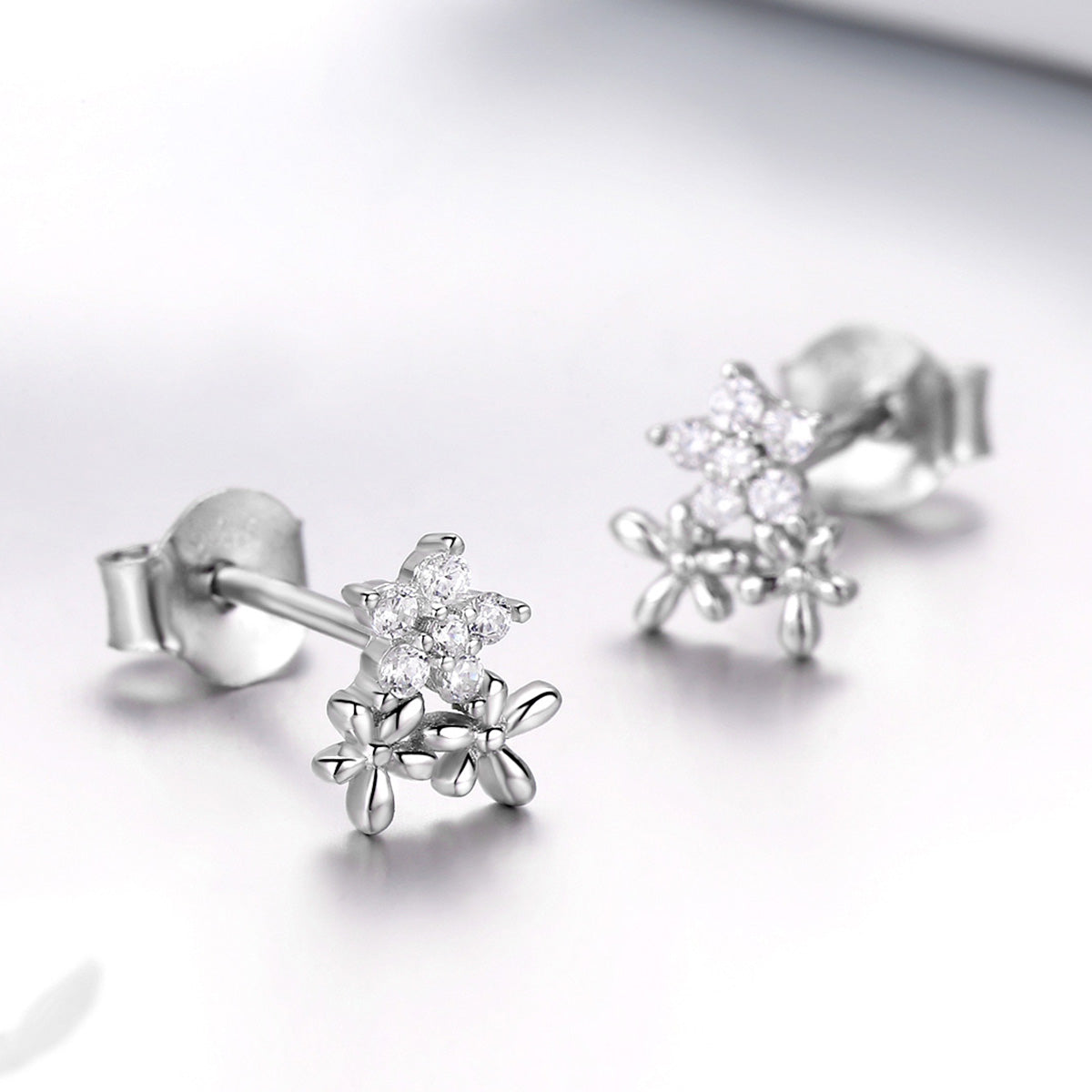 925 Sterling Silver Earrings with CZ in Pavé Setting, 0.6*0.7cm for Women  DestGlow