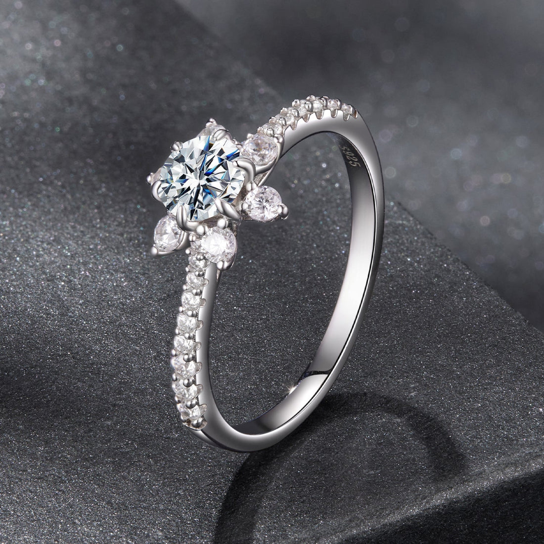 925 Sterling Silver Pavé Moissanite Ring with CZ - Size 6  DestGlow
