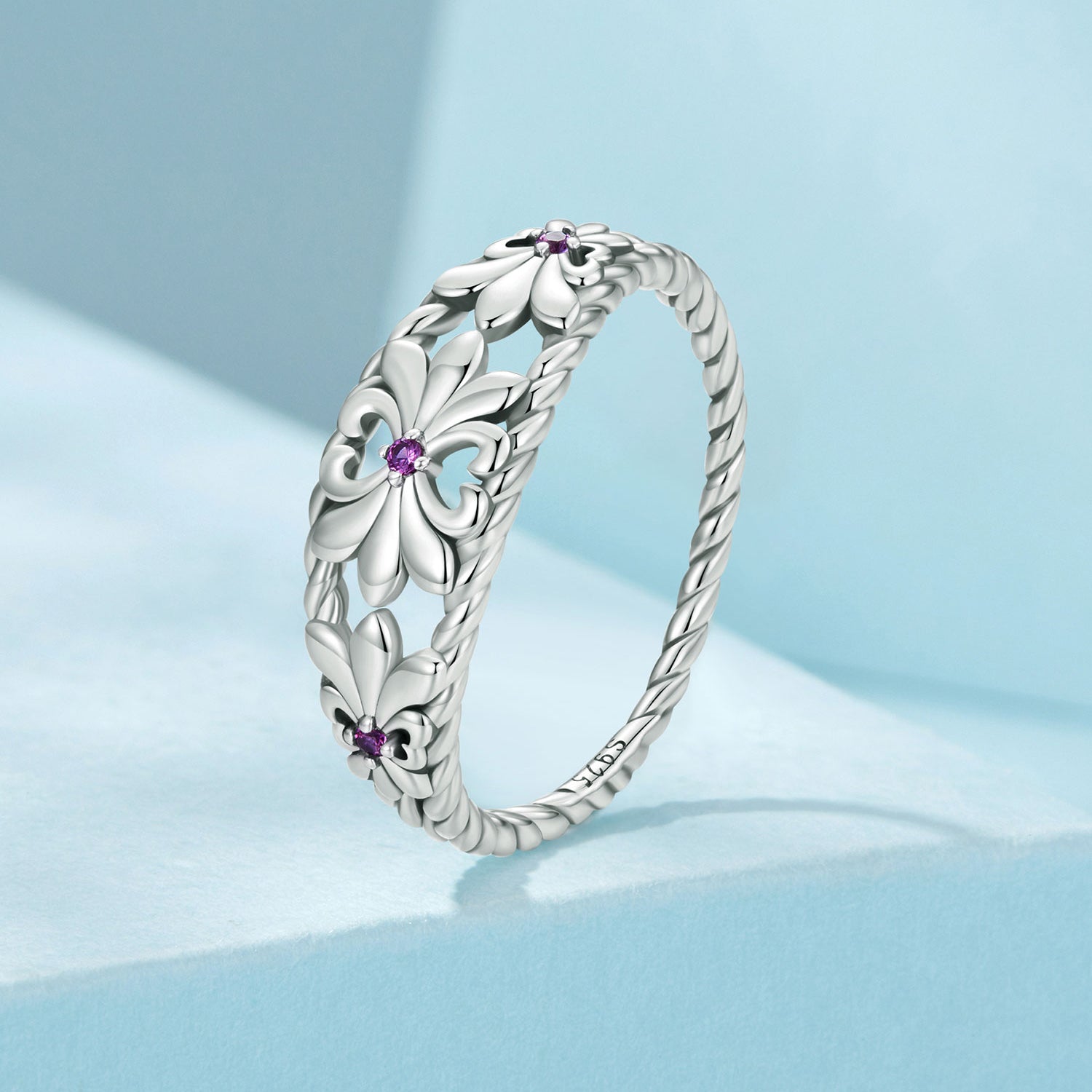925 Sterling Silver Oxidized 1.3mm Pavé Set CZ Ring Size 6.0 for Women by Bids.com