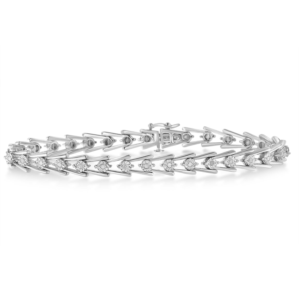 Sterling Silver Diamond Wave-Style Link Bracelet (0.5 cttw, I-J Color, I3 Clarity) by Bids.com