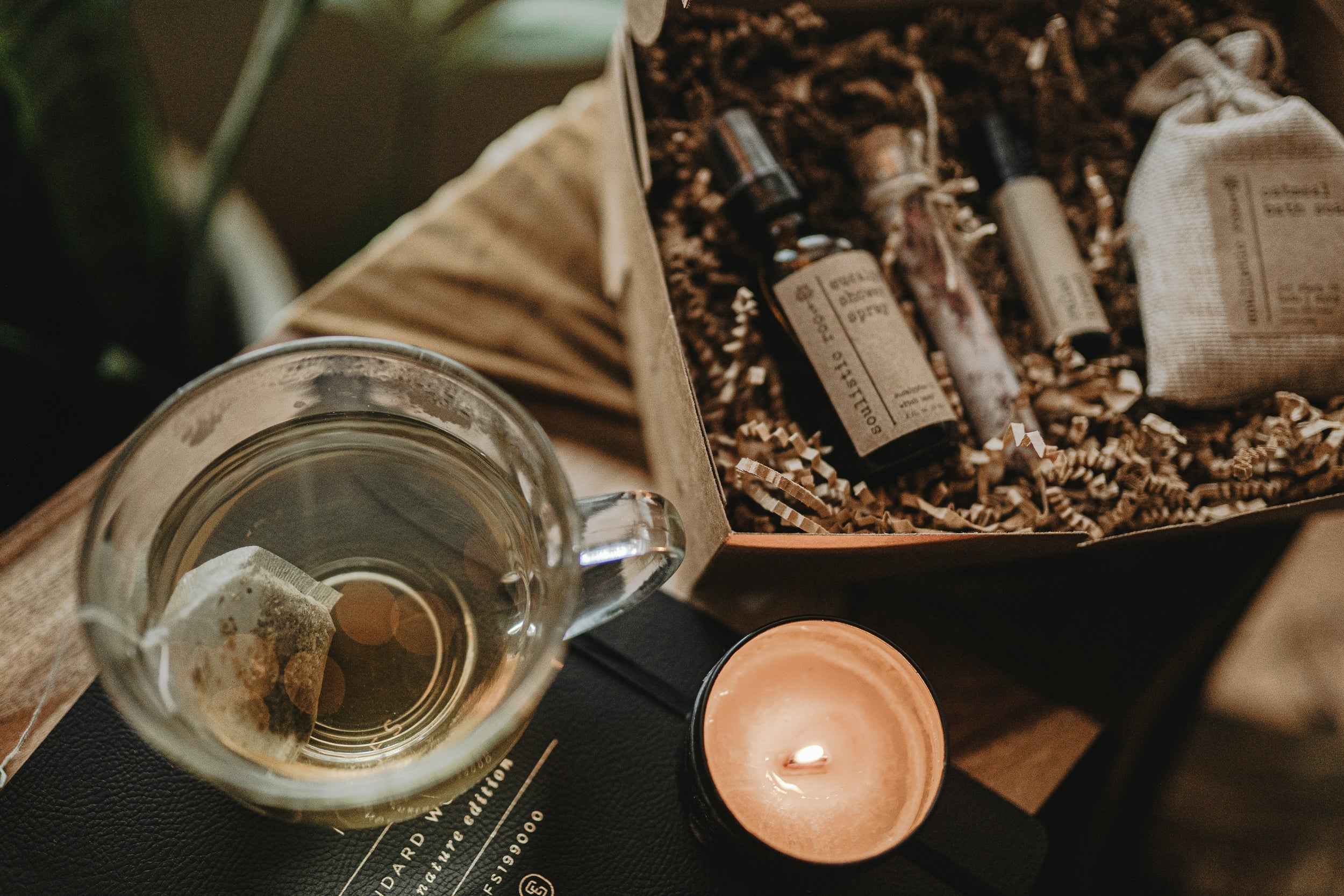 Gift Set- Shower Spray, Relax Roller, Oatmeal Soak &amp; Rose Bath Salt