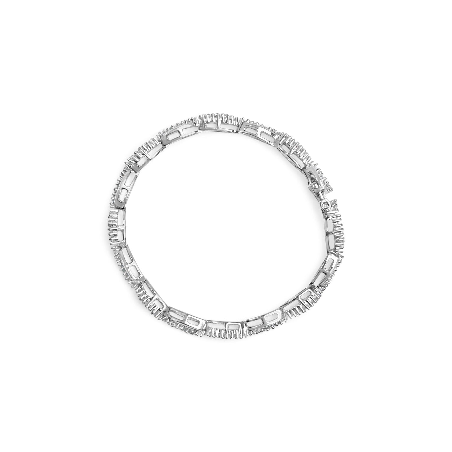 14K White Gold 2.00 Cttw Diamond Swirl and Pear Shape Link Bracelet (I-J Color, I2-I3 Clarity) - 7" by Bids.com