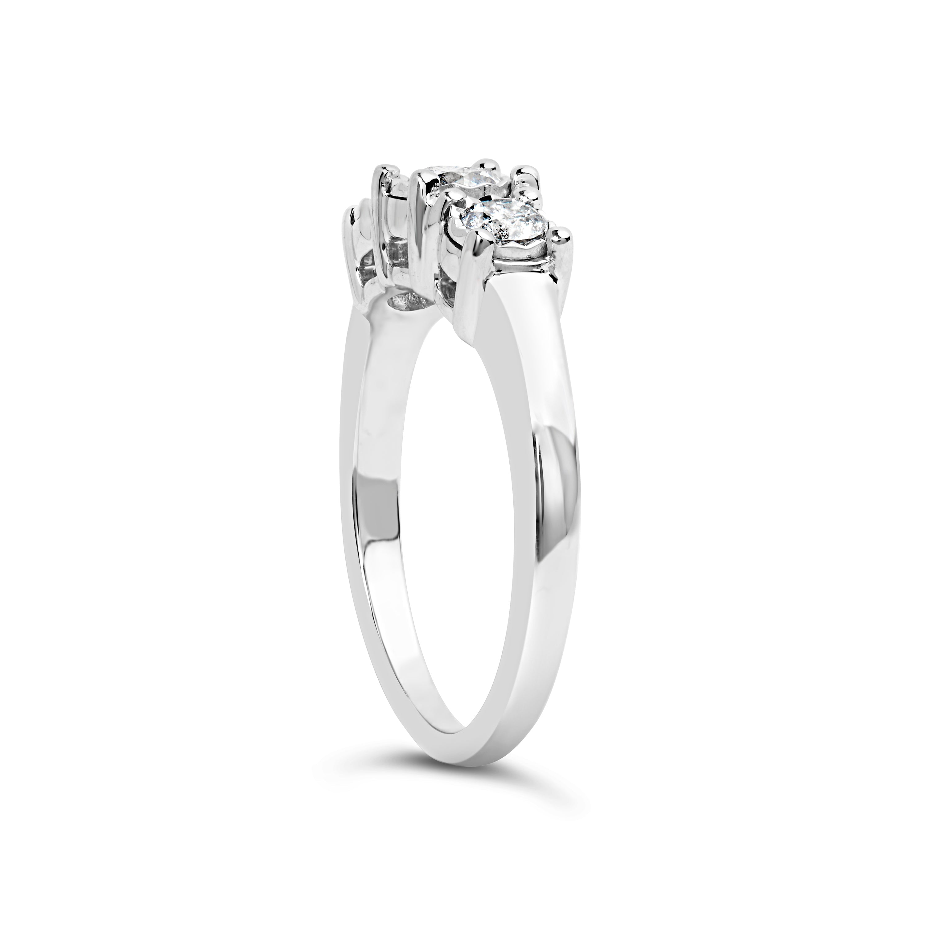 14K White Gold 1/2 Cttw Miracle Set Round Lab Grown Diamond Three Stone Illusion Plate Ring (F-G Color, VS1-VS2 Clarity) - Ring Size 7 by Bids.com