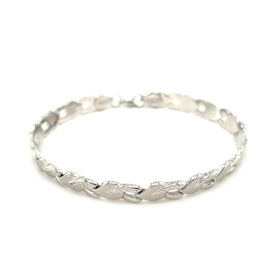 14k White Gold Heart Shape Textured Bracelet by Bids.com