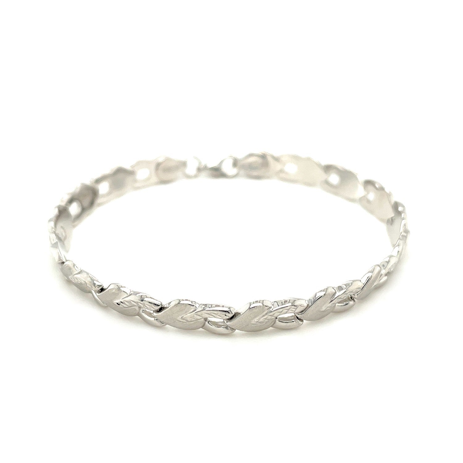 14k White Gold Heart Shape Textured Bracelet by Bids.com
