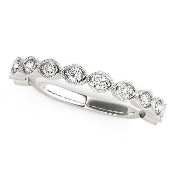14k White Gold Antique Style Diamond Wedding Band (3/8 cttw) by Bids.com