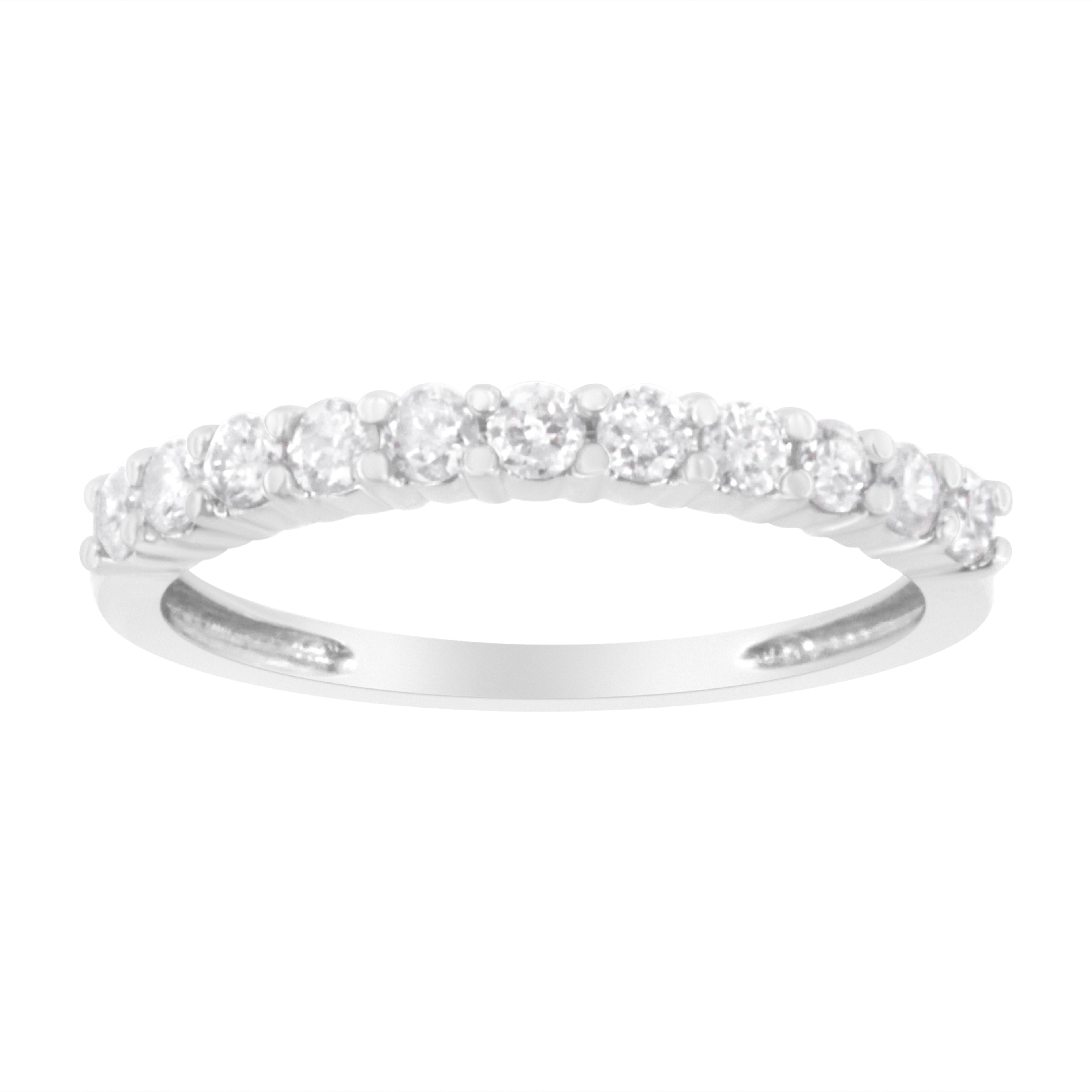 .925 Sterling Silver 1/2 cttw Shared Prong-Set Brilliant Round-Cut Diamond 11 Stone Band Ring (I-J Color, SI2-I1 Clarity) - Size 7  DestGlow