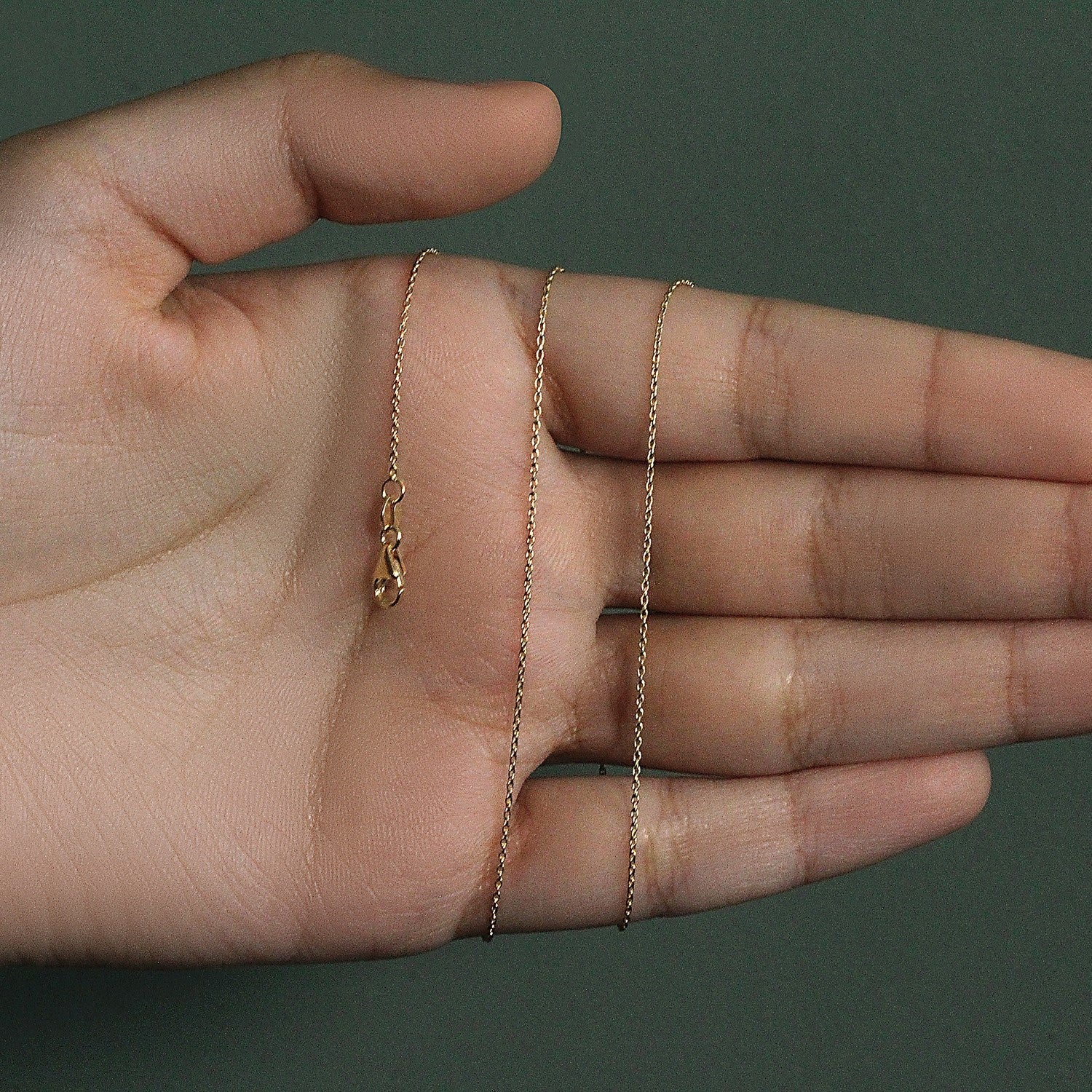 10k Yellow Gold Oval Cable Link Chain (0.97 mm) by Bids.com
