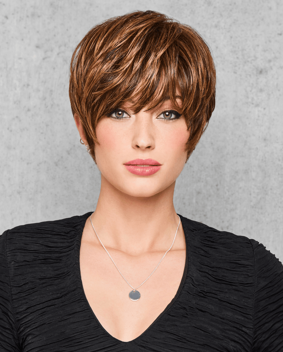 Hairdo Feather Cut Wig, R3329S+ Glazed Auburn