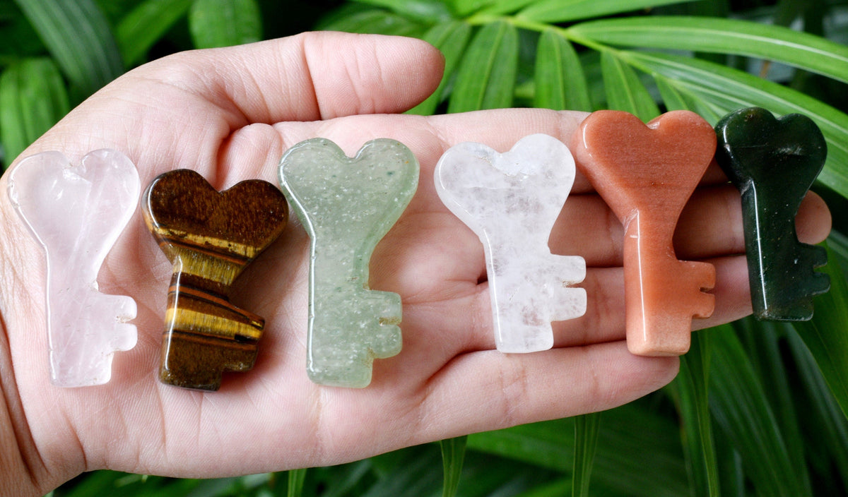 Polished Hand Carved Crystal Key, Gemstone Keys Home Decoration  DestGlow