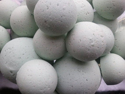 14 bath bombs Eucalyptus &amp; Spearmint Essential Oils gift bag bath fizzies, especially good for colds and flus by Spa Pure