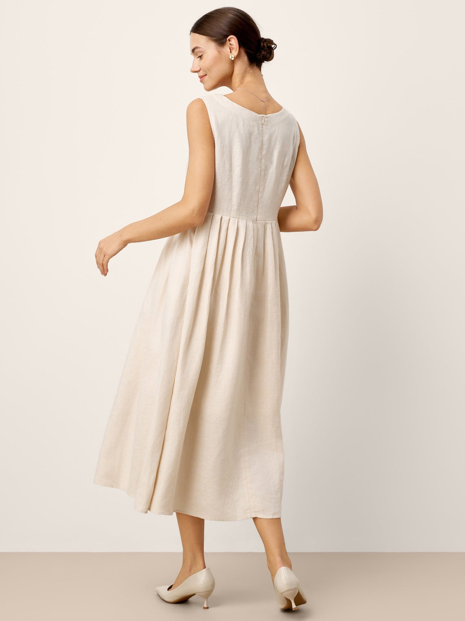 100% Linen Sleeveless Crew Neck Waist Pleated Maxi Dress SELENE by LINTICO