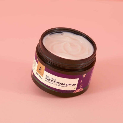 Pilgrim Red Vine Face Cream SPF 30 with Vitamin C &amp; Rosehip Oil (PA+++)