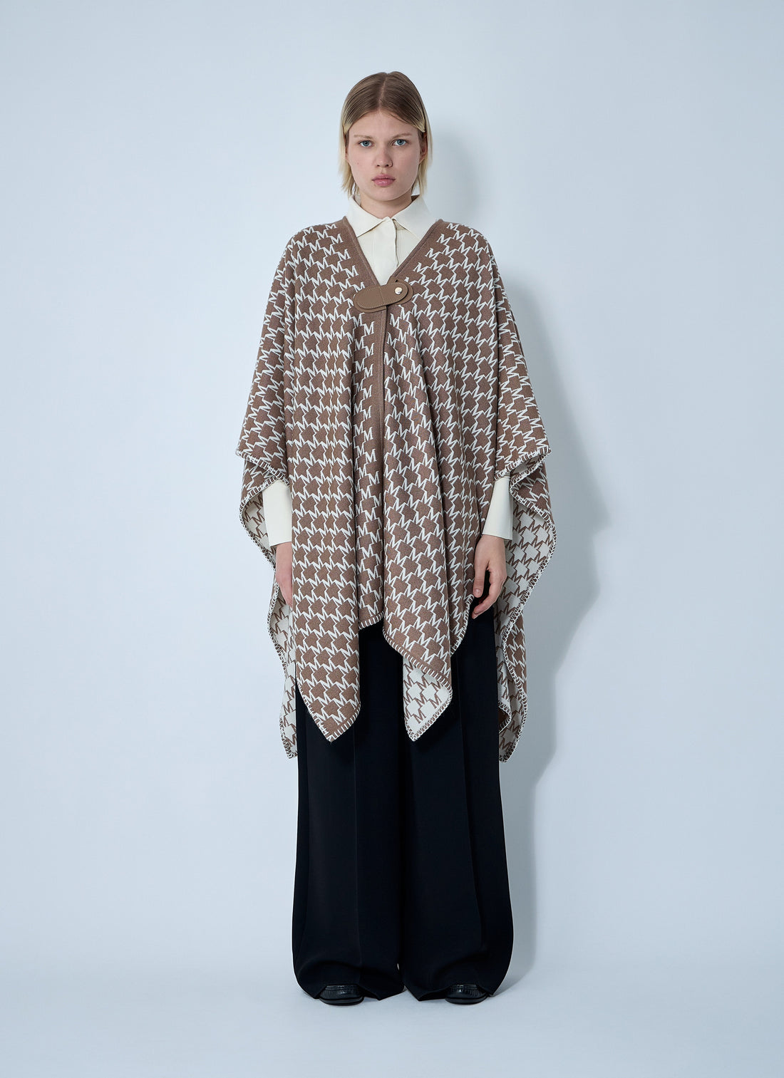 Max Mara Women Wool-Blend Scarf by Luosophy