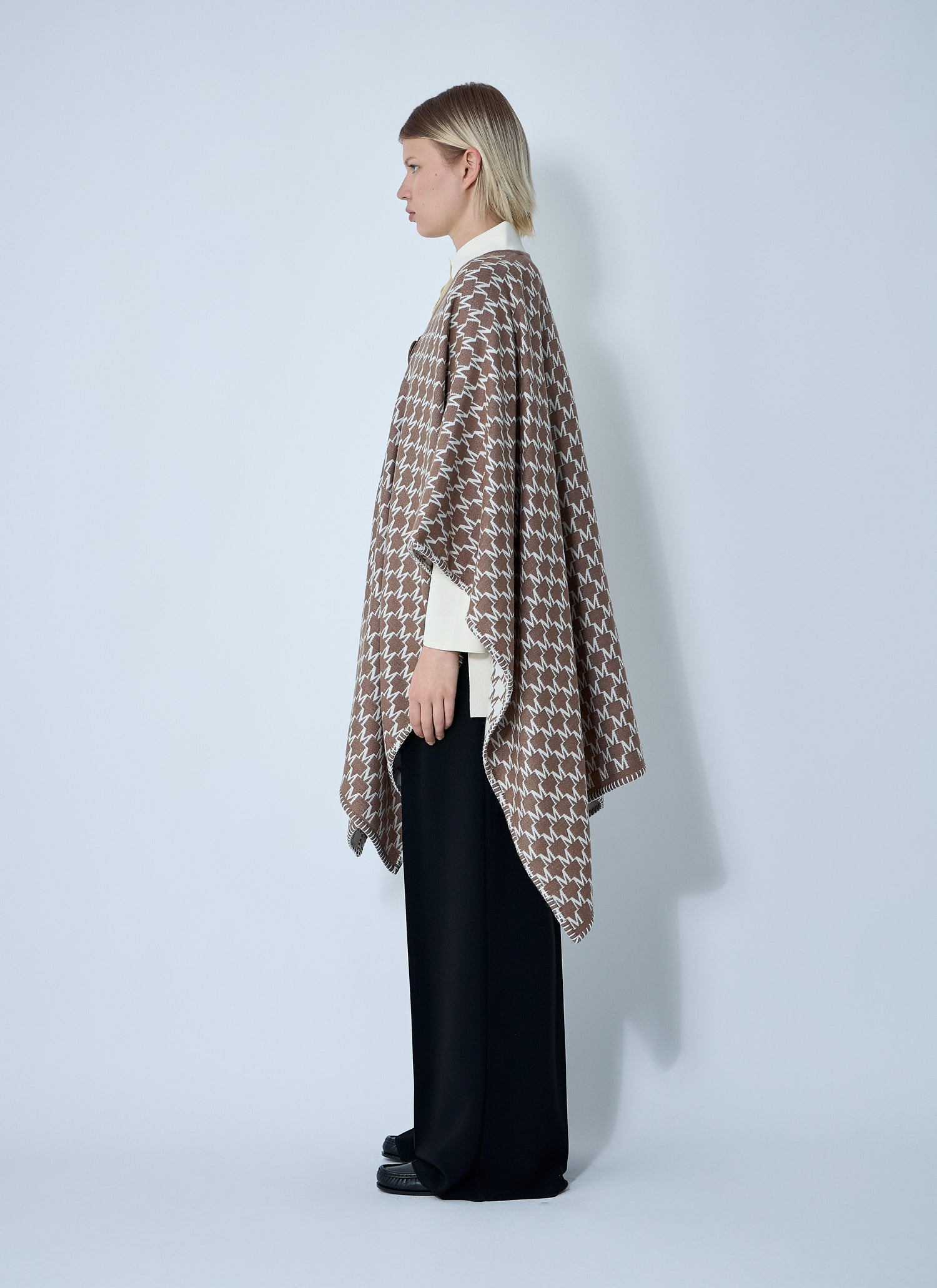 Max Mara Women Wool-Blend Scarf by Luosophy
