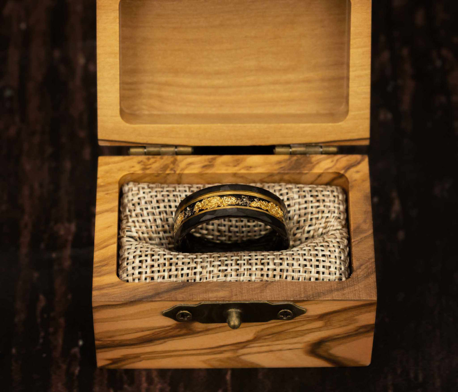 Meteorite x 22K Gold Leaf Hammered Black Tungten Carbide Ring - DestGlow