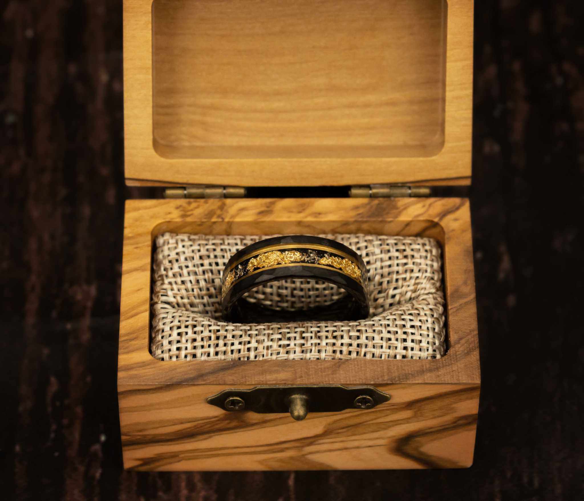 Meteorite x 22K Gold Leaf Hammered Black Tungten Carbide Ring - DestGlow