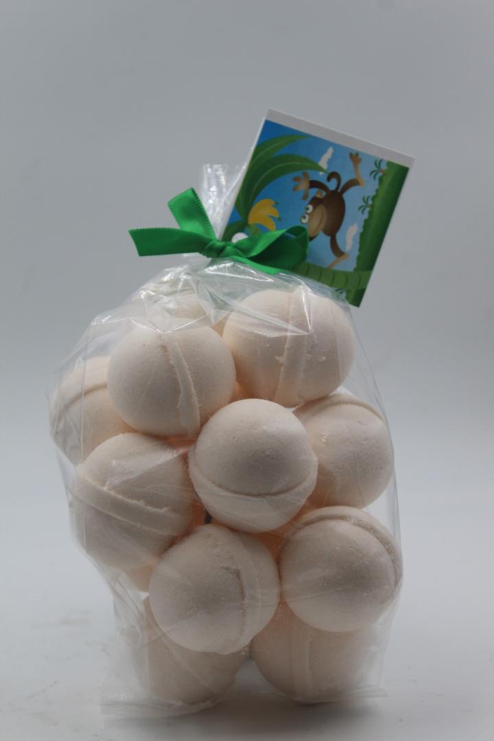14 bath bombs Classy Lady bath fizzies, great for dry skin, shea, cocoa, 7 ultra rich oils by Spa Pure