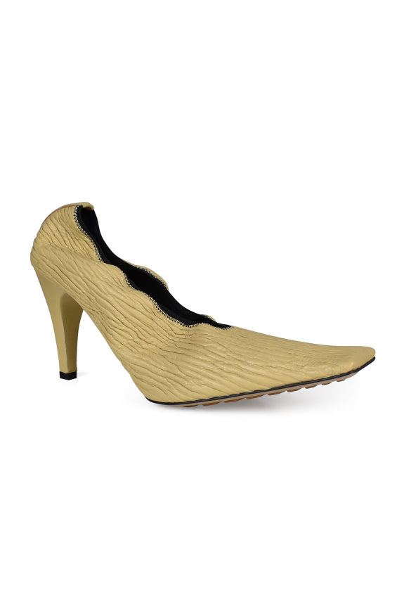 Bottega Veneta Women Crunch Pumps by Luosophy