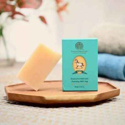 Forest Essentials Dasapushpadi Nourishing Milk Soap