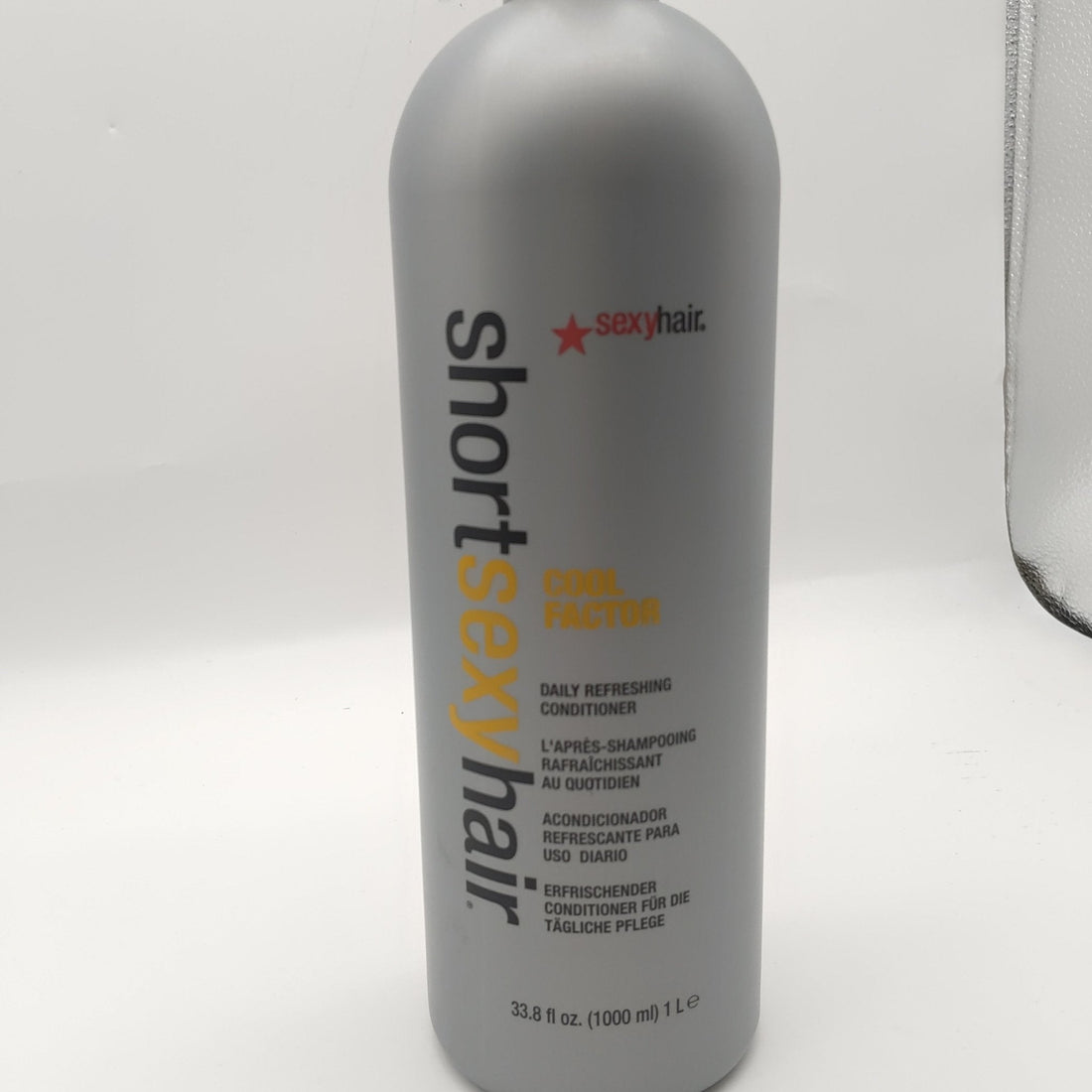 Sexy Hair Short Sexy Hair Cool Factor Daily Refreshing Conditioner 33.8 oz - DestGlow