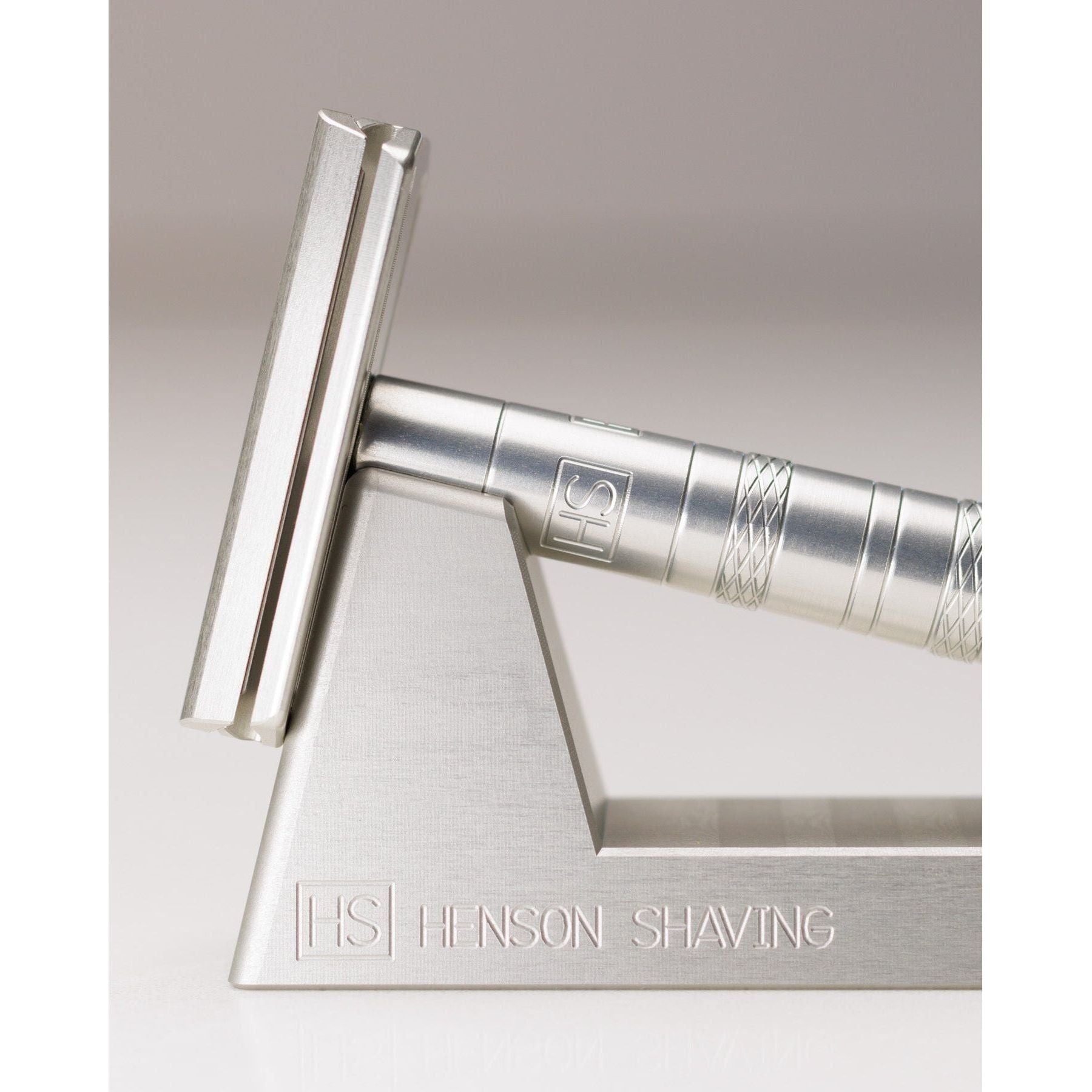 Henson Shaving Razor Stand by Pasteur Pharmacy