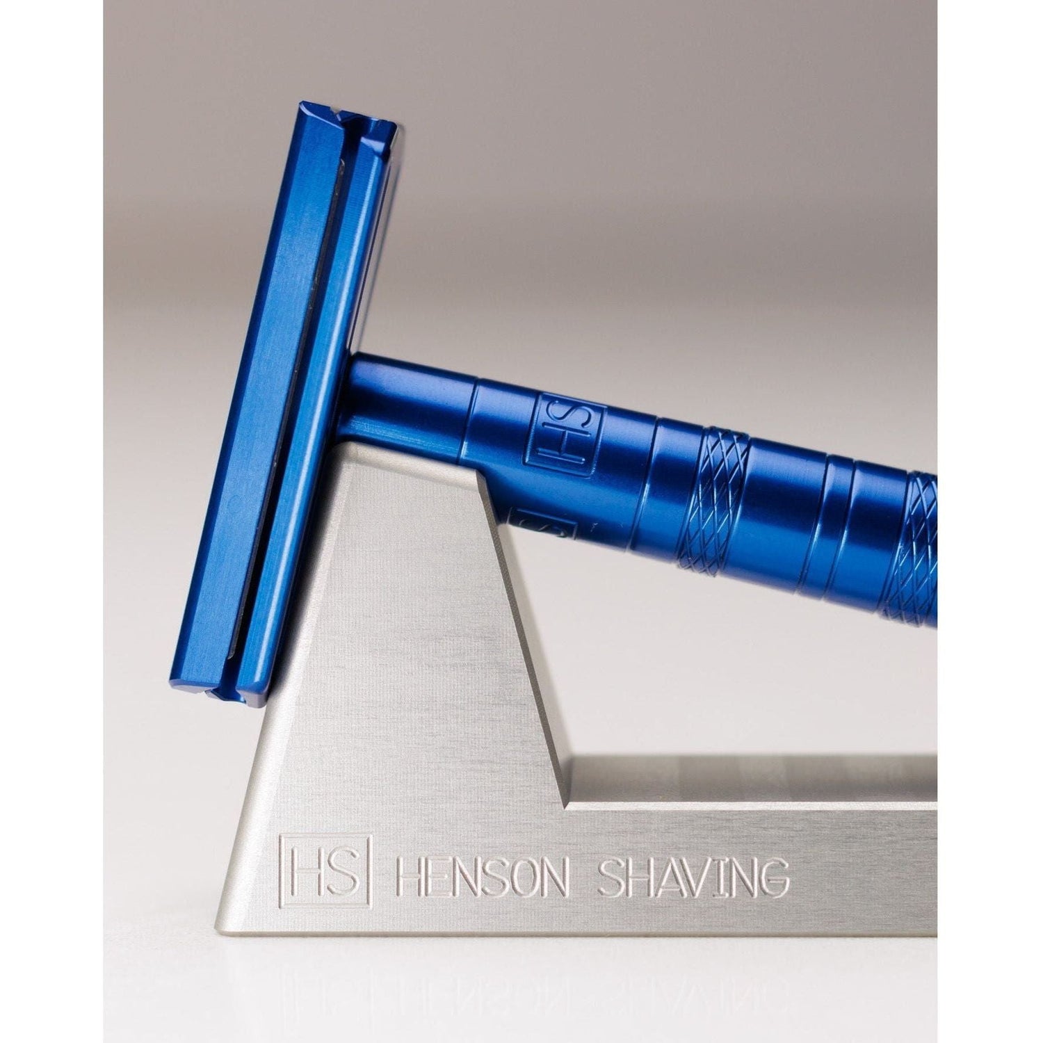 Henson Shaving Razor Stand by Pasteur Pharmacy