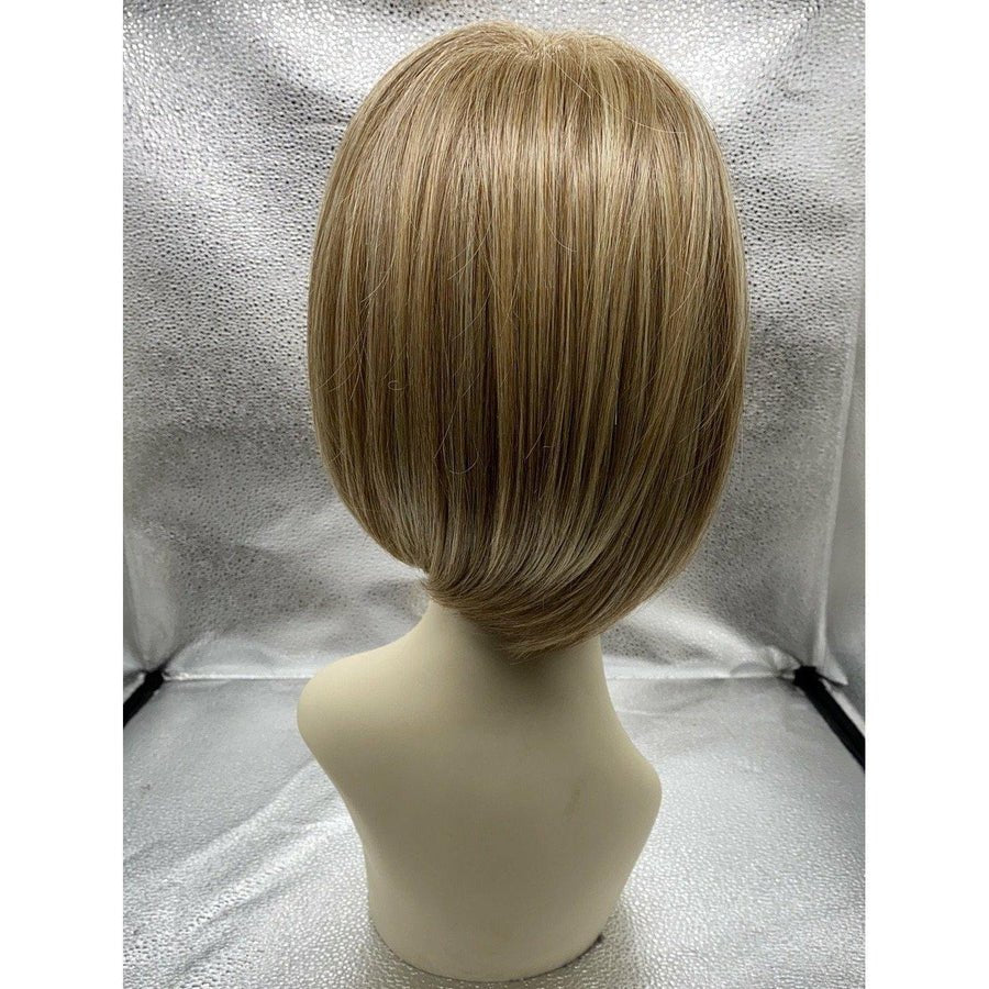 Raquel Welch Straight Up with a Twist Wig