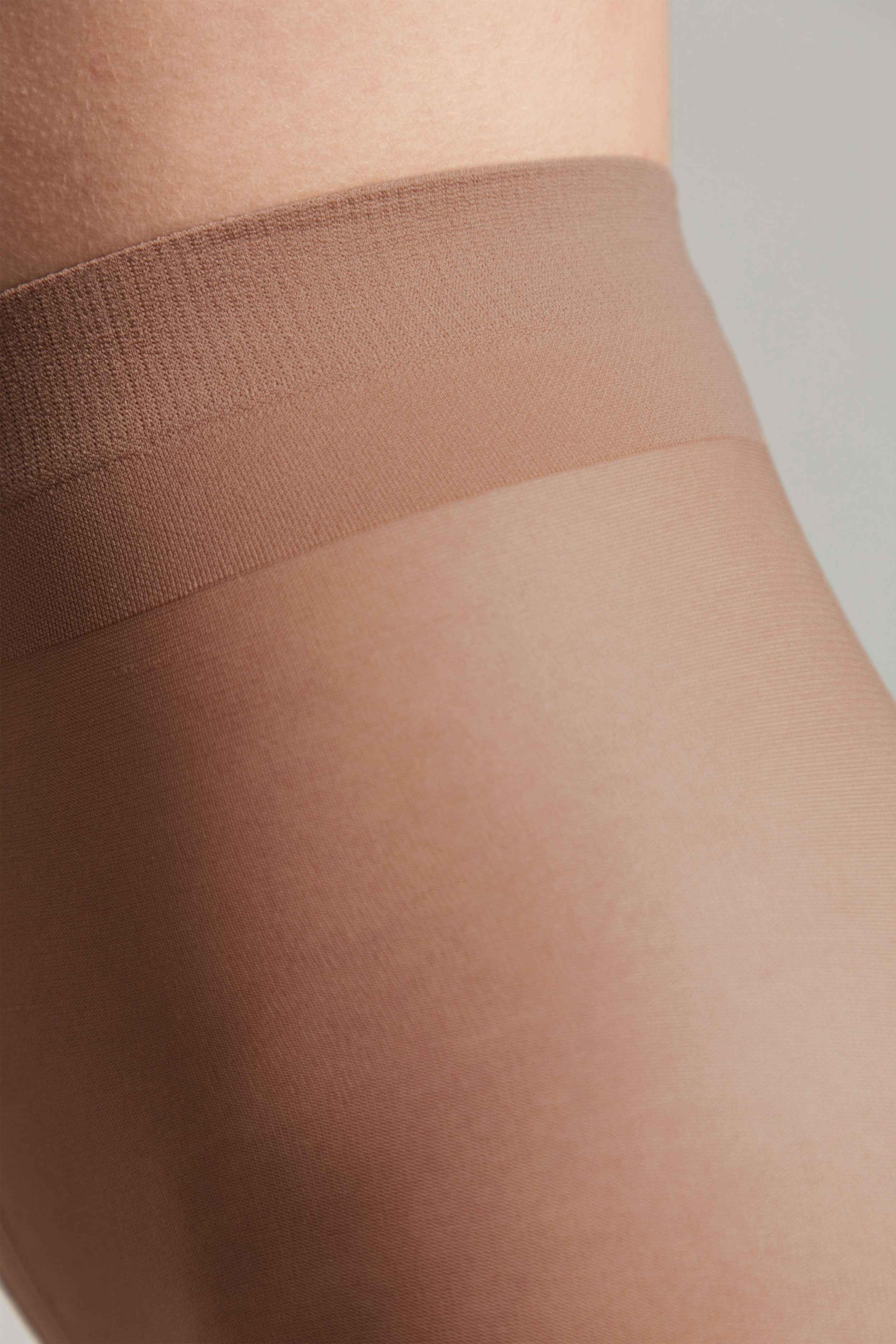 Tights Conte Tango 20 Den - Sheer to Waist Satin Shine