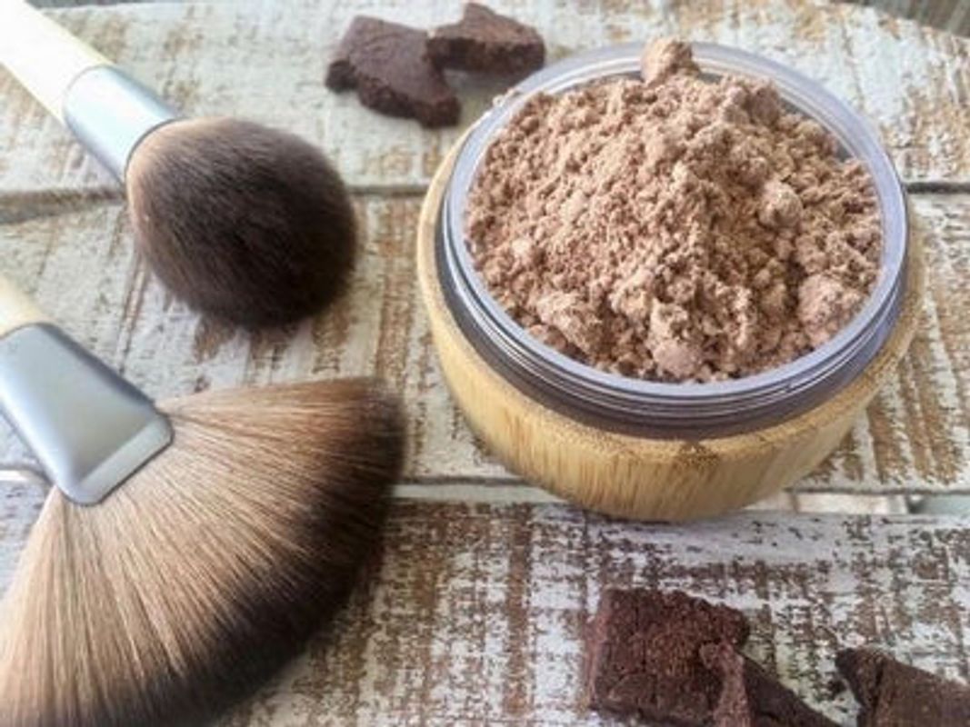 All-Natural Bronzer Loose Powder. Eco-Friendly by BeNat