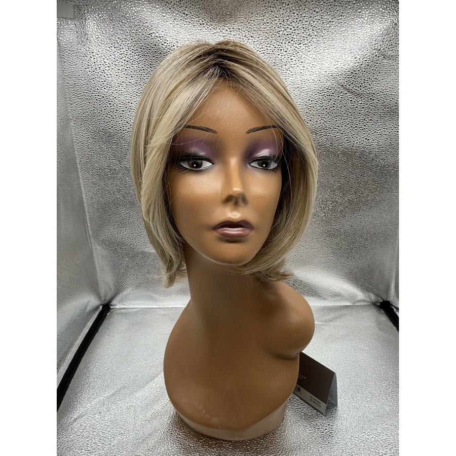 Raquel Welch Upstage Wig