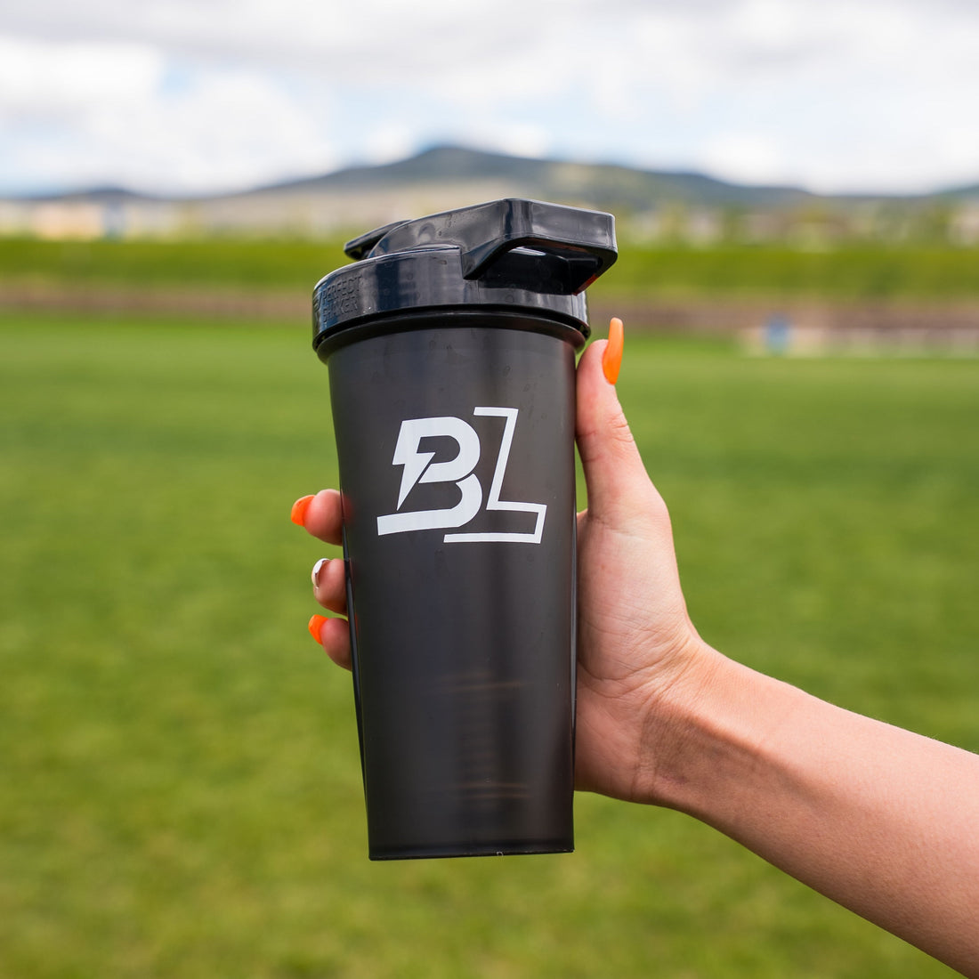 28 oz Shaker Bottle by BLACKLABEL Supplements