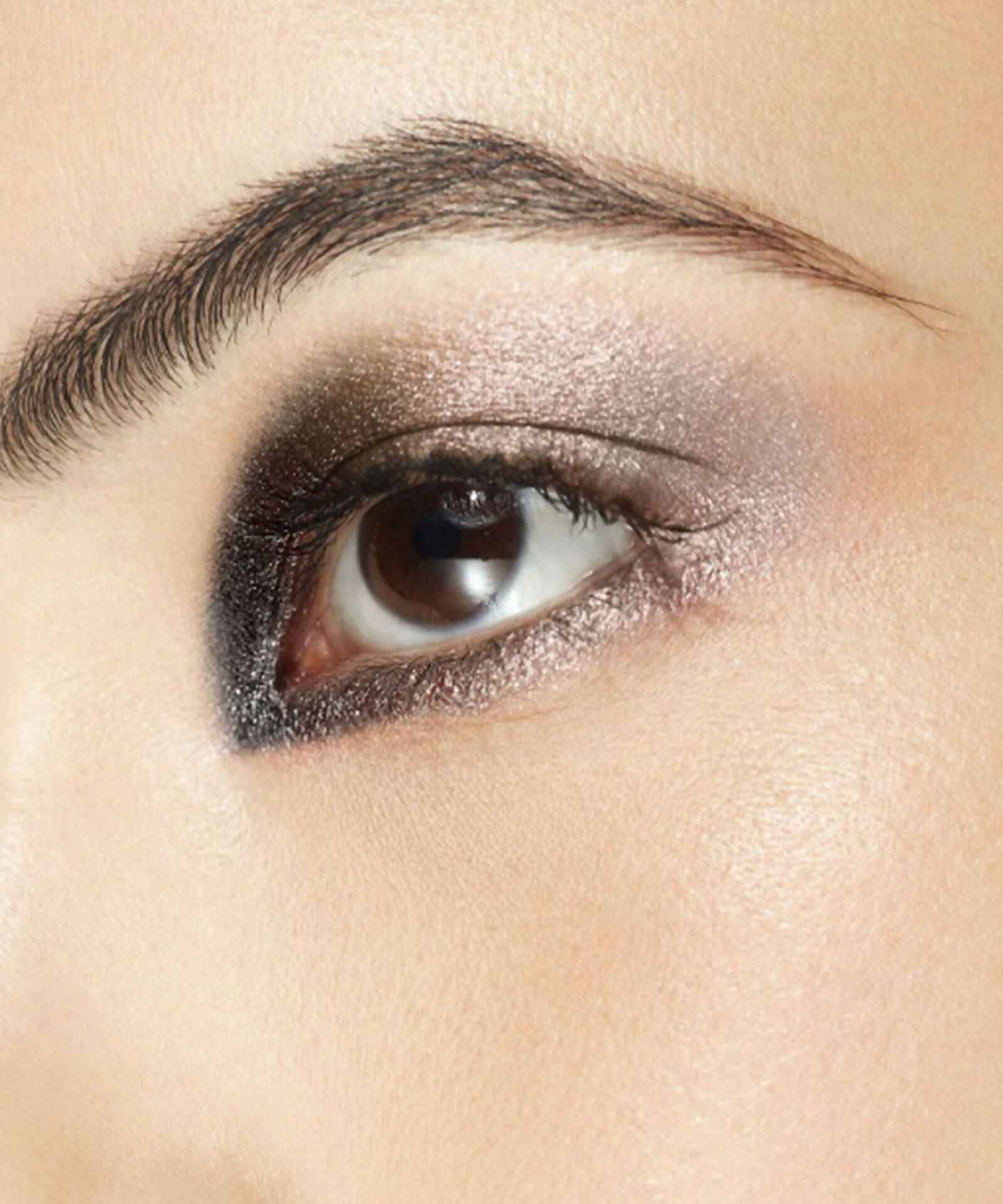Lakme Absolute Explore Liquid Eye Shadow - Cashmere Love &amp; Diamond Black