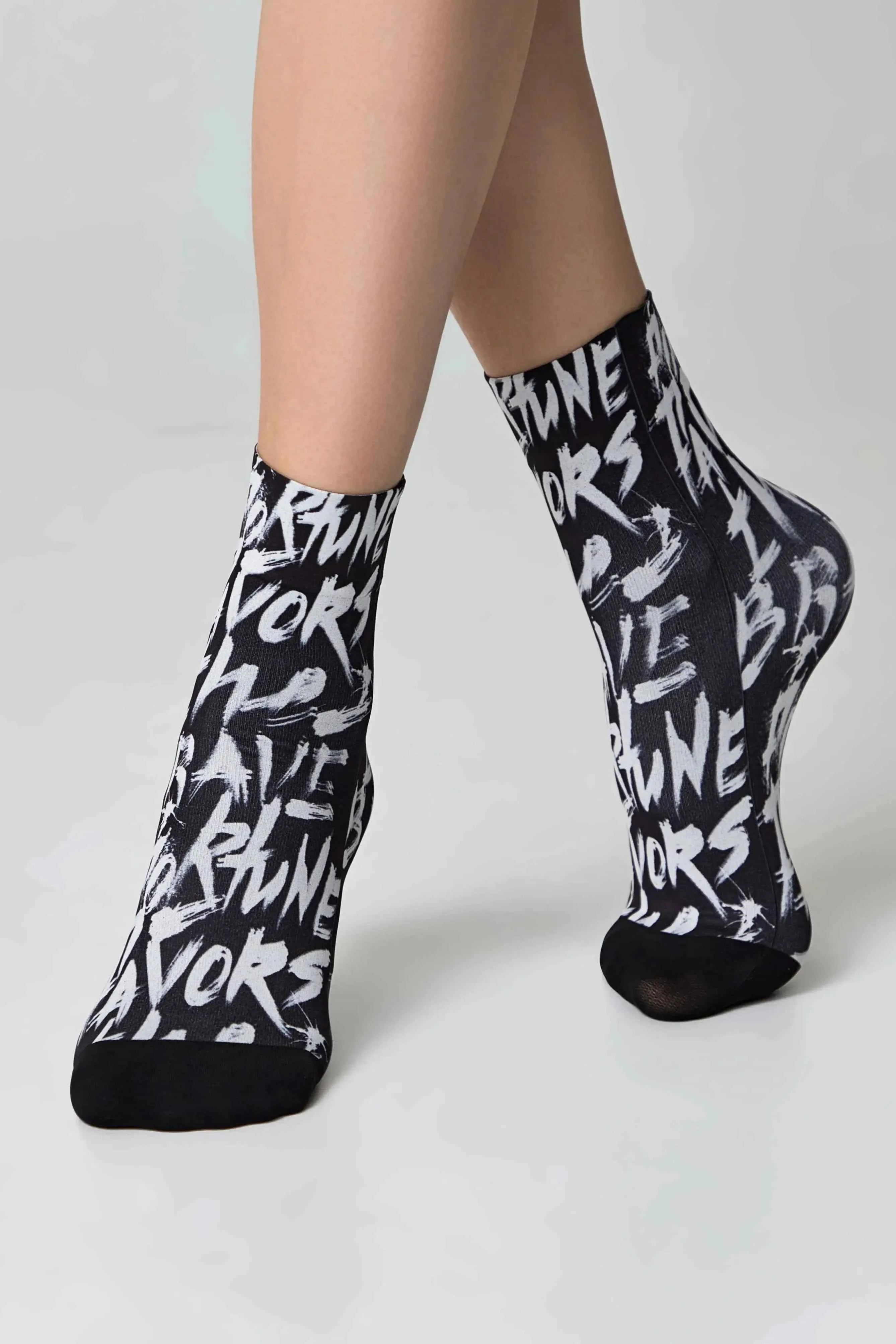Dense Socks Conte Fantasy 911 - Brave Pattern - accessories