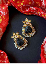 Joban Fashion Monalisa Carving Stone Beaded Earring